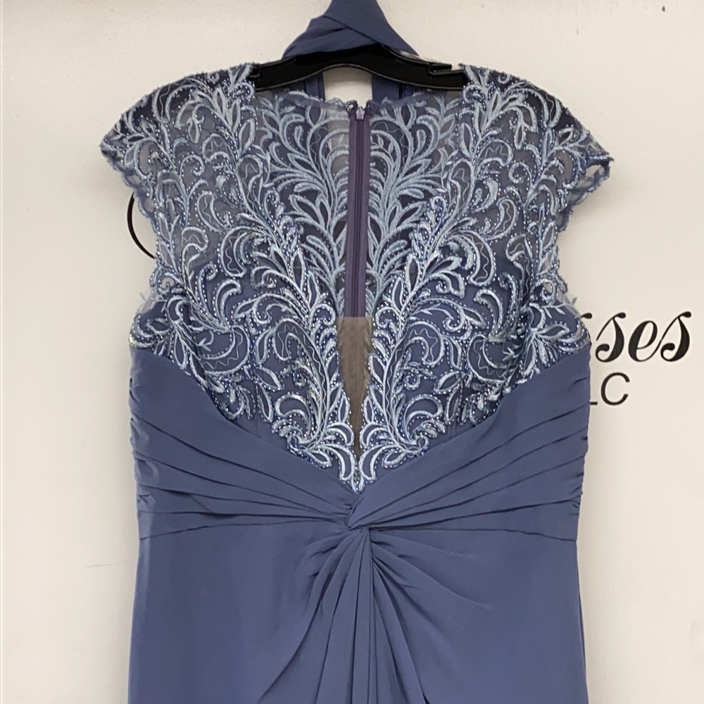 Cameron Blake by Mon Cheri embellished V-Neck cap sleeves long evening Gown - Picture 4 of 7